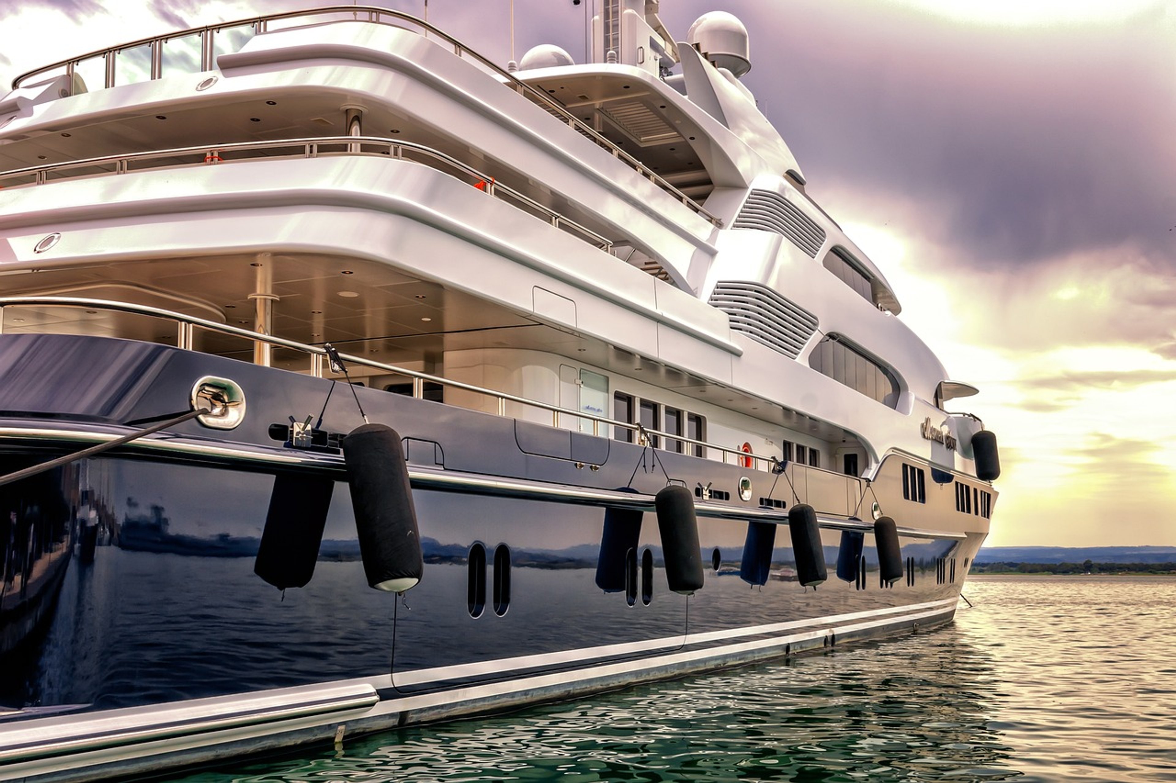 yacht Copertina